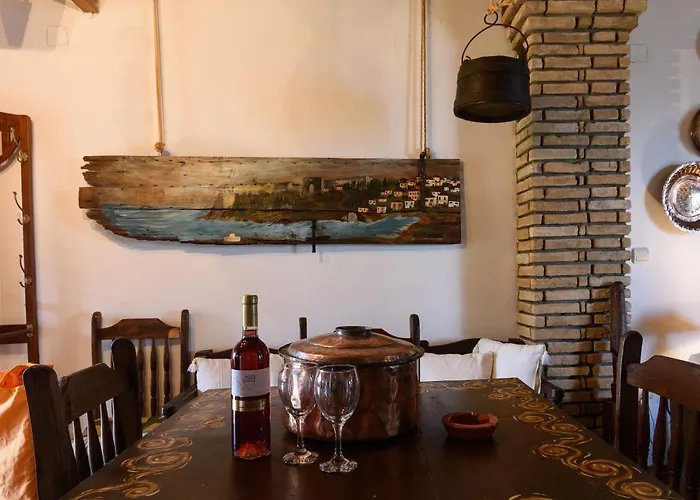 Eros Pittoresque Retreats - Perfect Location, Panoramic Seaview Koróni