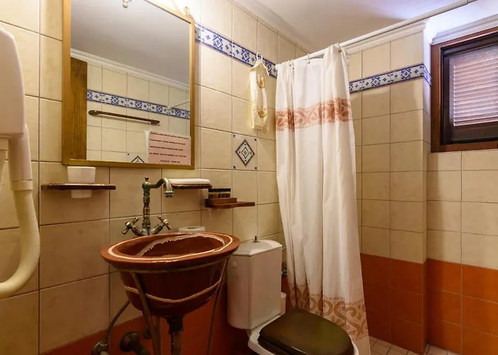 Eros Pittoresque Retreats - Perfect Location, Panoramic Seaview