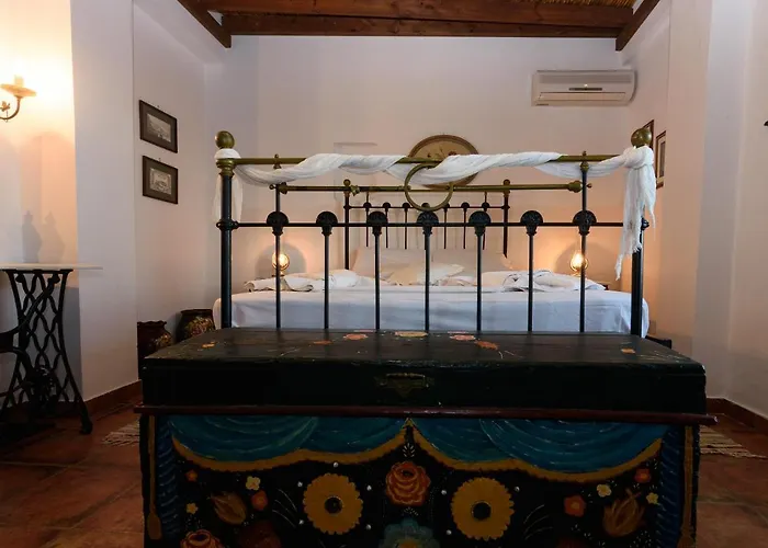 Eros Pittoresque Retreats - Perfect Location, Panoramic Seaview بيت للعطل Koróni