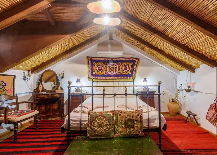 Eros Pittoresque Retreats - Perfect Location, Panoramic Seaview