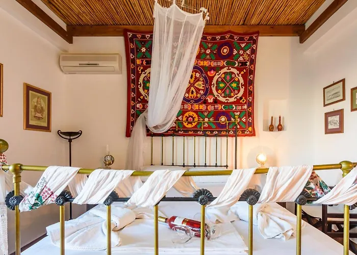 Eros Pittoresque Retreats - Perfect Location, Panoramic Seaview