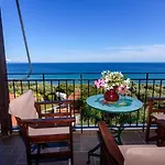 Eros Pittoresque Retreats - Perfect Location, Panoramic Seaview Koroni (Messinia)