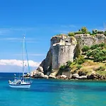 Holiday home Eros Pittoresque Retreats - Perfect Location, Panoramic Seaview *