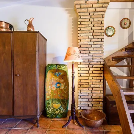 Eros Pittoresque Retreats - Perfect Location, Panoramic Seaview