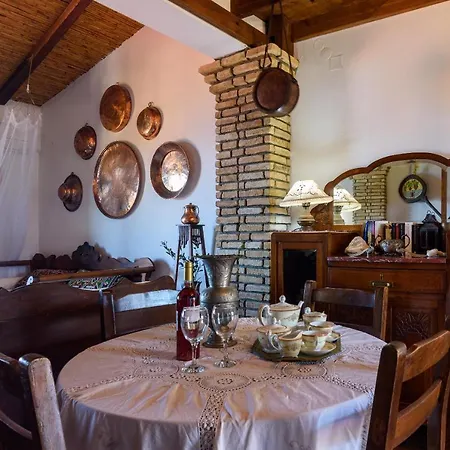 Feriehus Eros Pittoresque Retreats - Perfect Location, Panoramic Seaview
