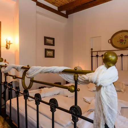 Eros Pittoresque Retreats - Perfect Location, Panoramic Seaview Koróni