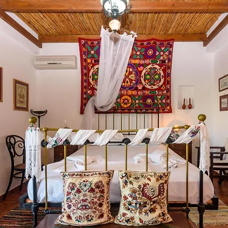 Eros Pittoresque Retreats - Perfect Location, Panoramic Seaview