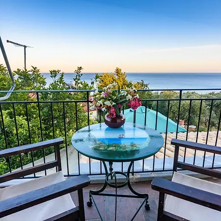 Сasa de vacaciones Eros Pittoresque Retreats - Perfect Location, Panoramic Seaview Koróni
