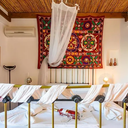 Eros Pittoresque Retreats - Perfect Location, Panoramic Seaview