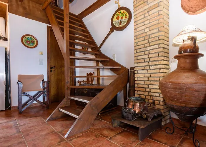 Feriehus Eros Pittoresque Retreats - Perfect Location, Panoramic Seaview Koróni