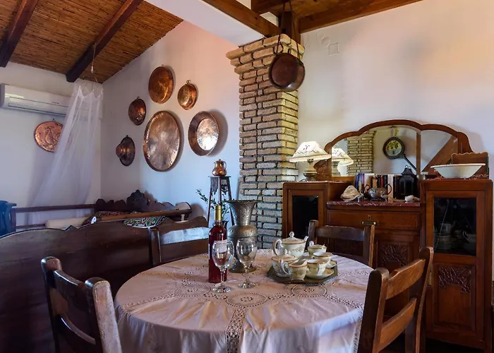 Dom wakacyjny Eros Pittoresque Retreats - Perfect Location, Panoramic Seaview