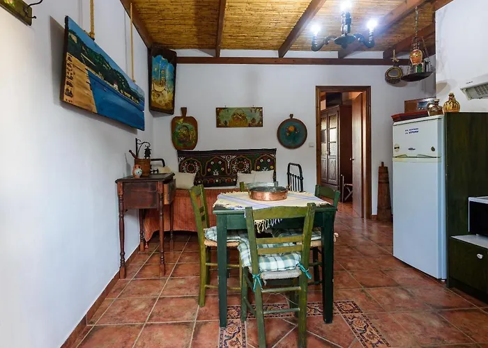 Eros Pittoresque Retreats - Perfect Location, Panoramic Seaview Dom wakacyjny *