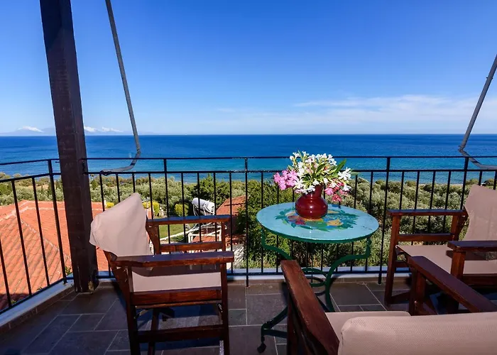 Eros Pittoresque Retreats - Perfect Location, Panoramic Seaview Koróni