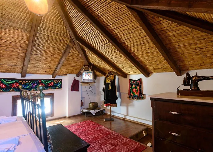 Feriehus Eros Pittoresque Retreats - Perfect Location, Panoramic Seaview